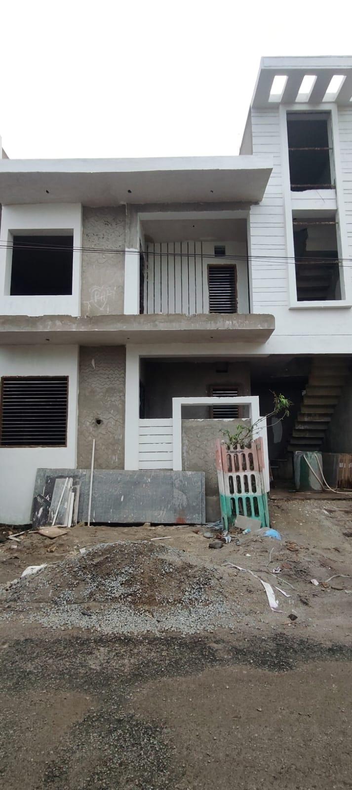 Dayalabgh 100 Gaj Independant House