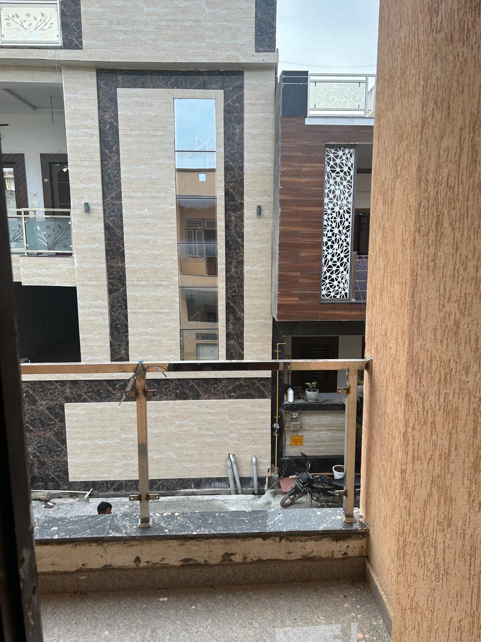 Independant House for Sell In Dayalbagh