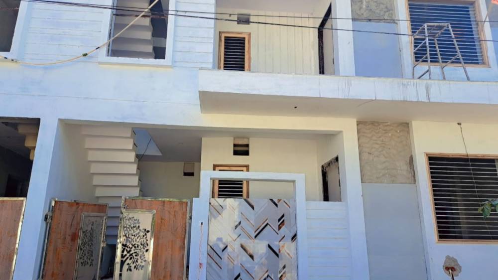 Dayalabgh 100 Gaj Independant House